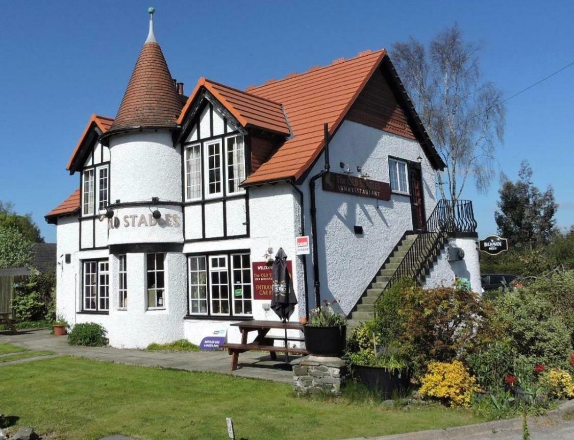 The Old Stables Hotel Moffat Exterior photo